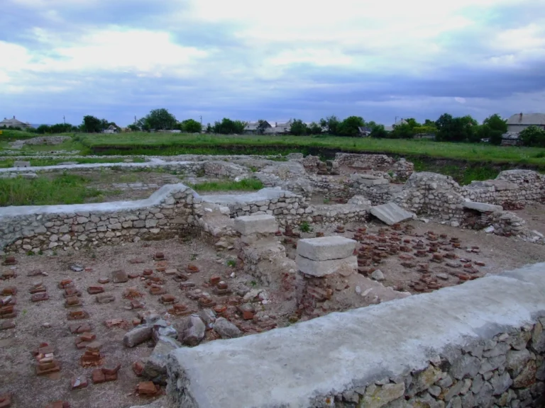 Castrul Roman Potaissa: O Pagina Din Istoria Romaniei